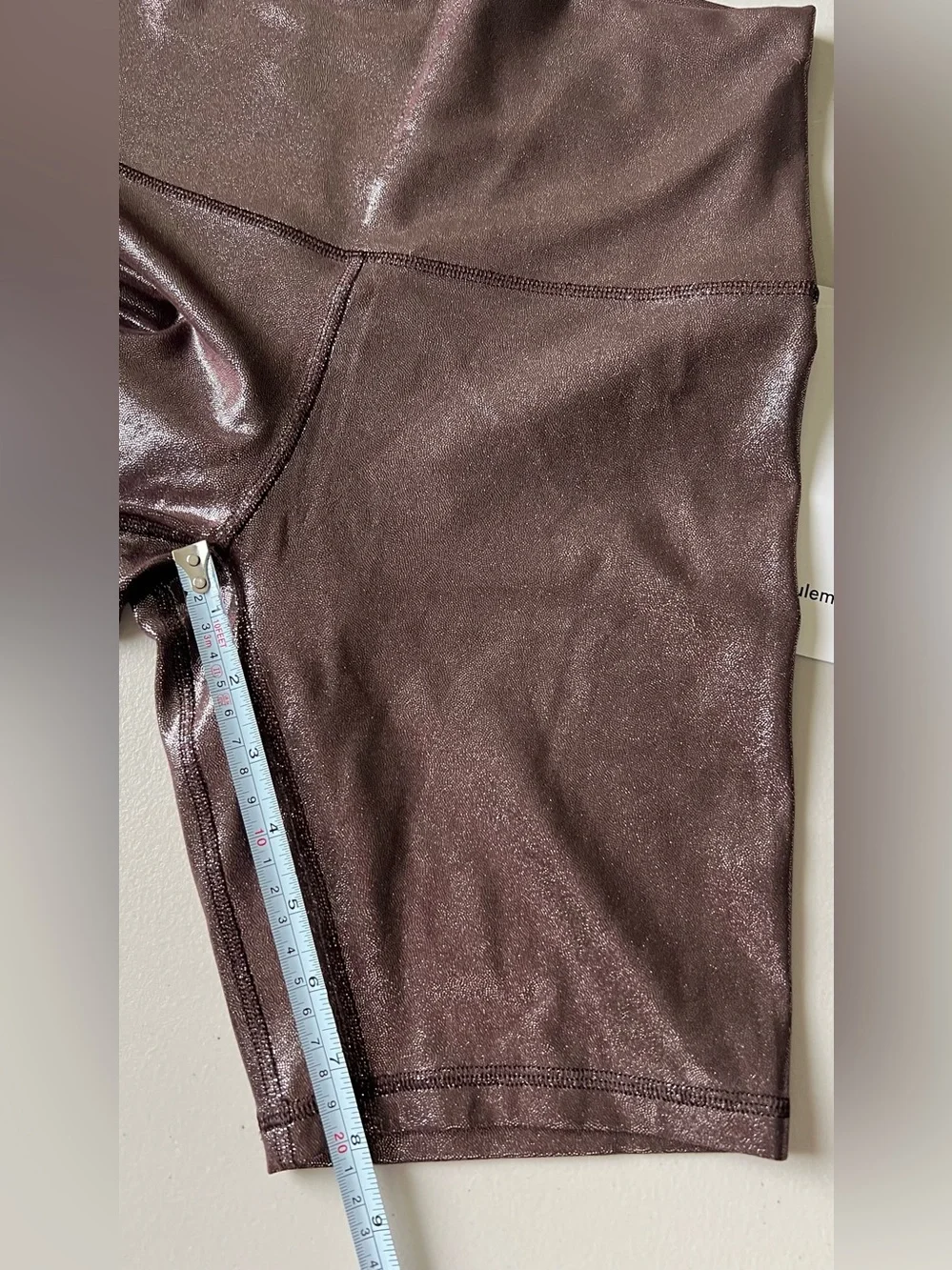NWT Lululemon Align 8” Shine French Press Sz 6